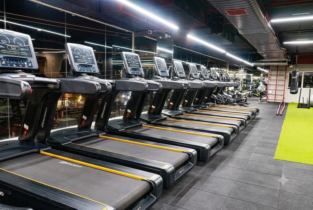 Wide view of the DSigniteFitness training floor in Vanasthalipuram